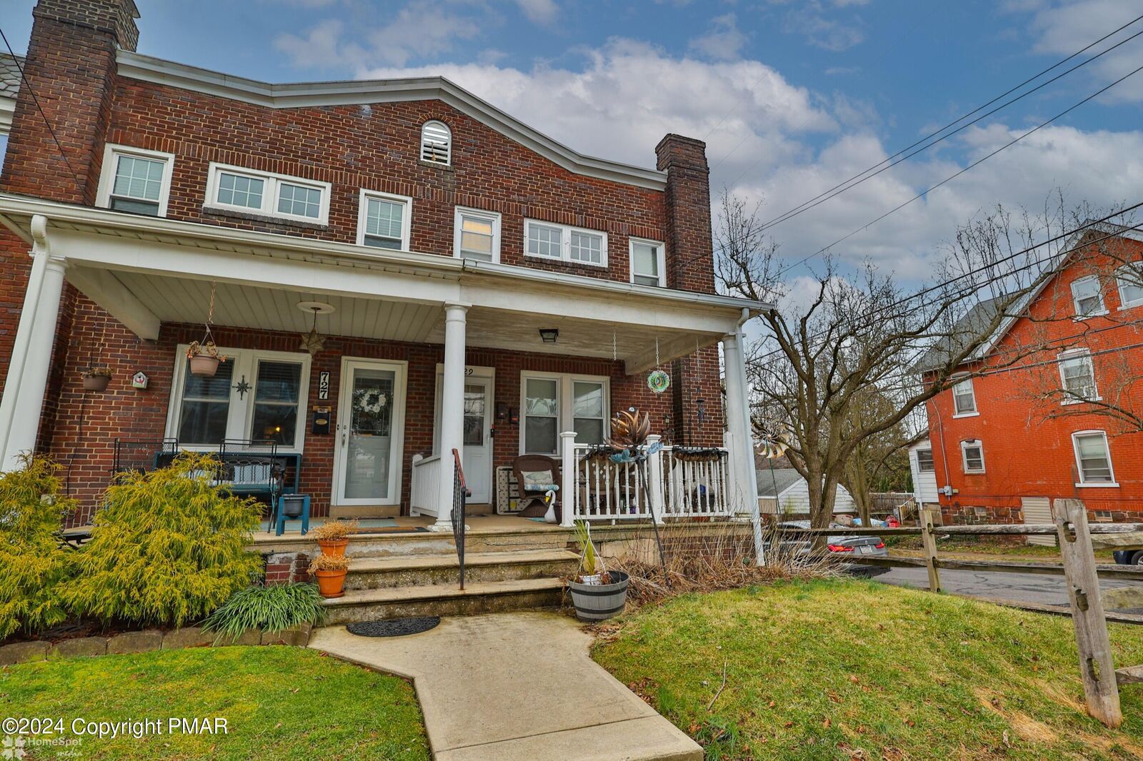 Property Photo:  729 Spring Street  PA 18018 