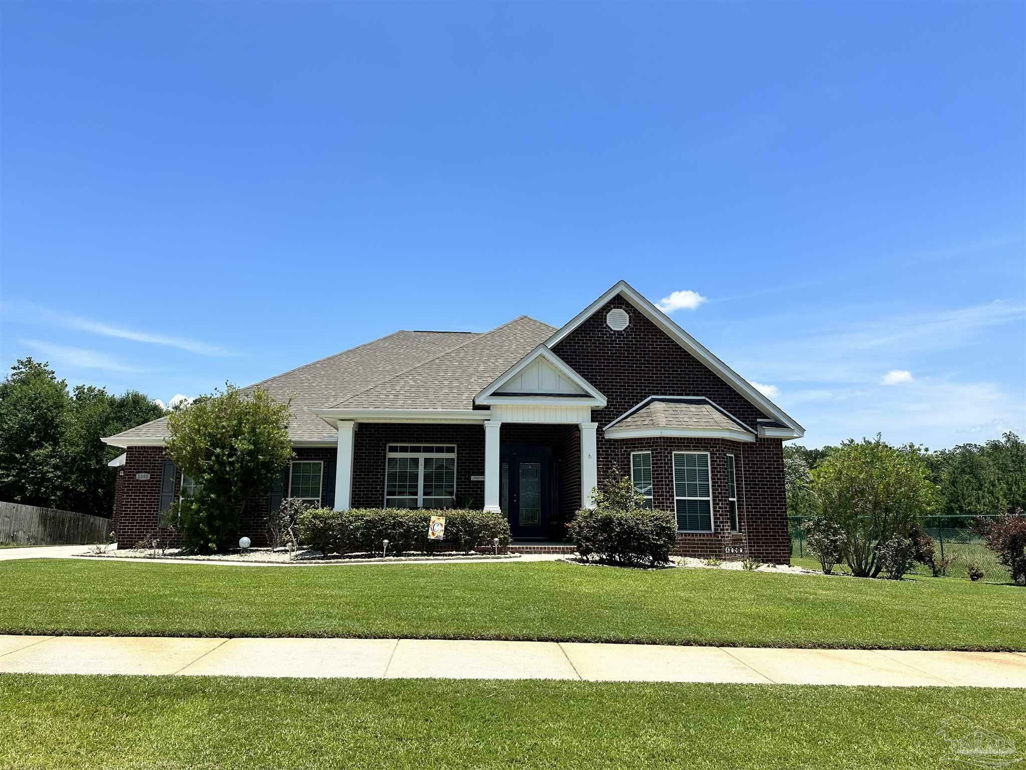 Property Photo:  1090 Iron Forge Rd  FL 32533 