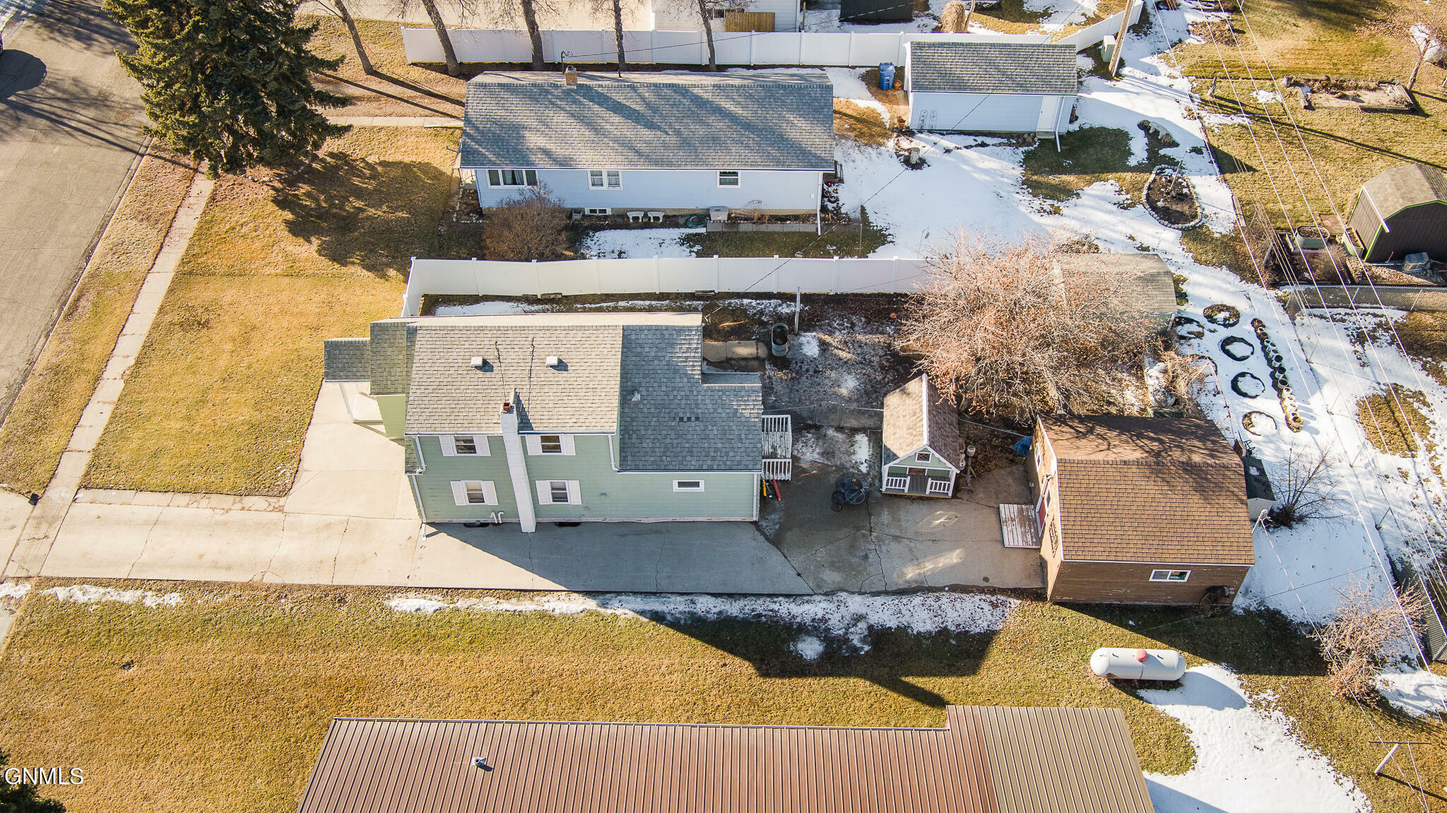 Property Photo:  204 3rd Street NW  ND 58523 