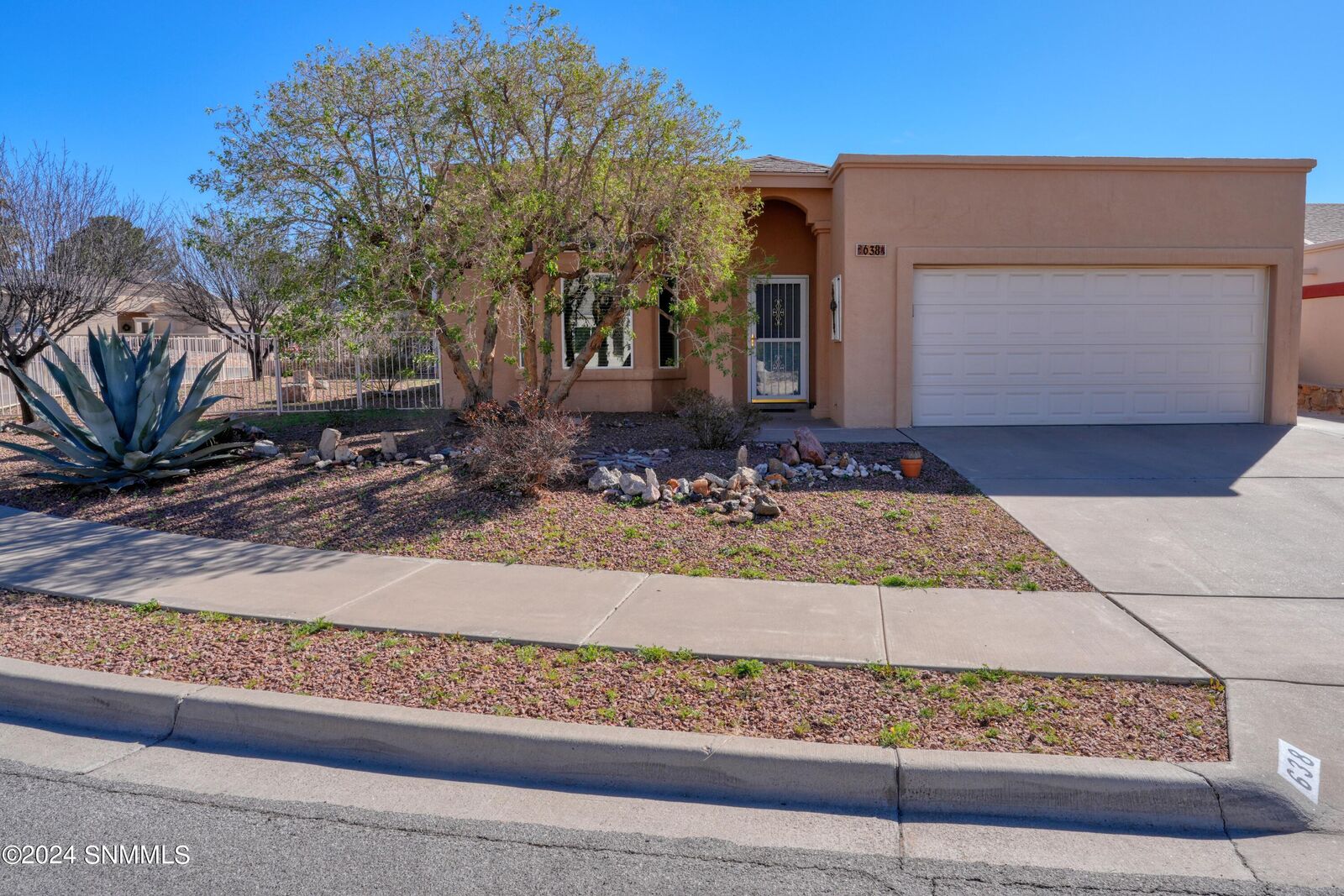 Property Photo:  638 Cielo Vista Court  NM 88005 