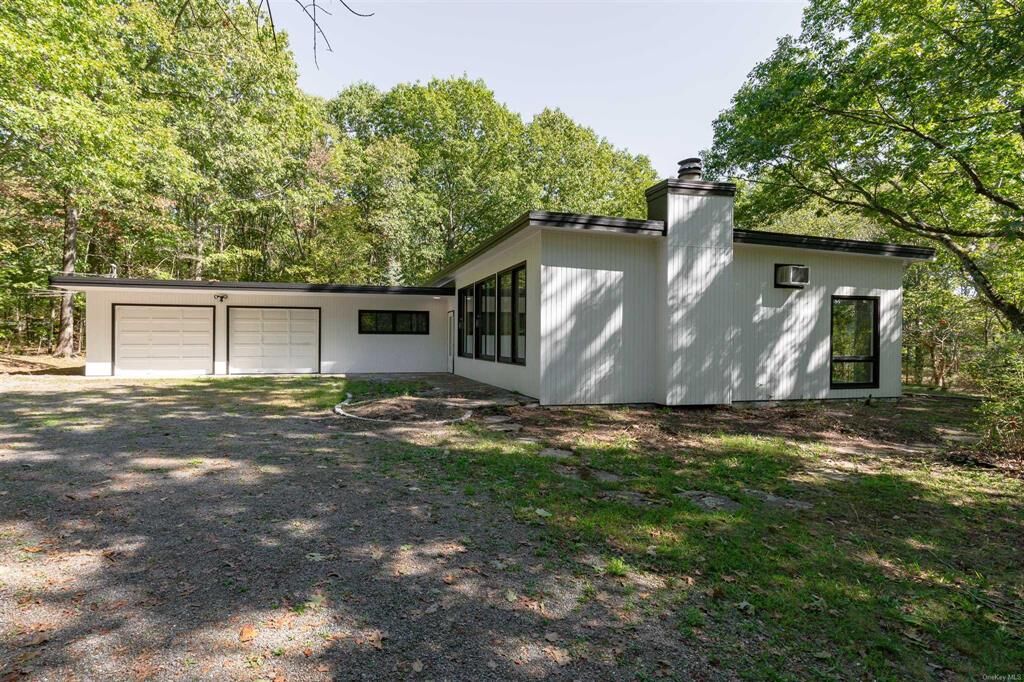 Property Photo:  78 Spruce Lane  NY 12514 