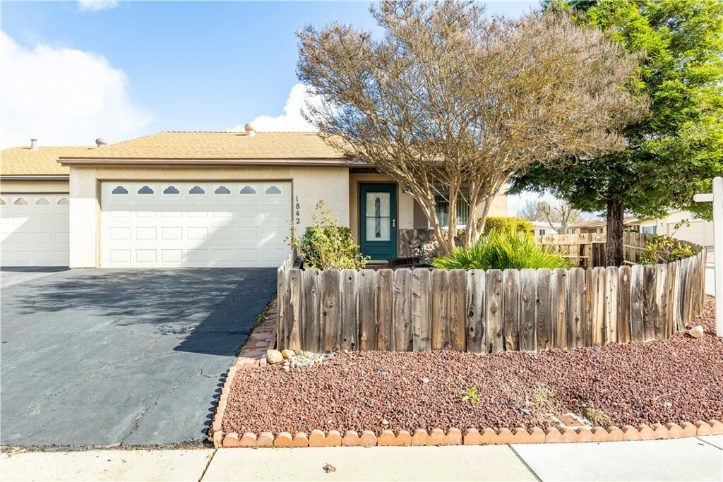 Property Photo:  1842 Ponderosa Lane  CA 93446 