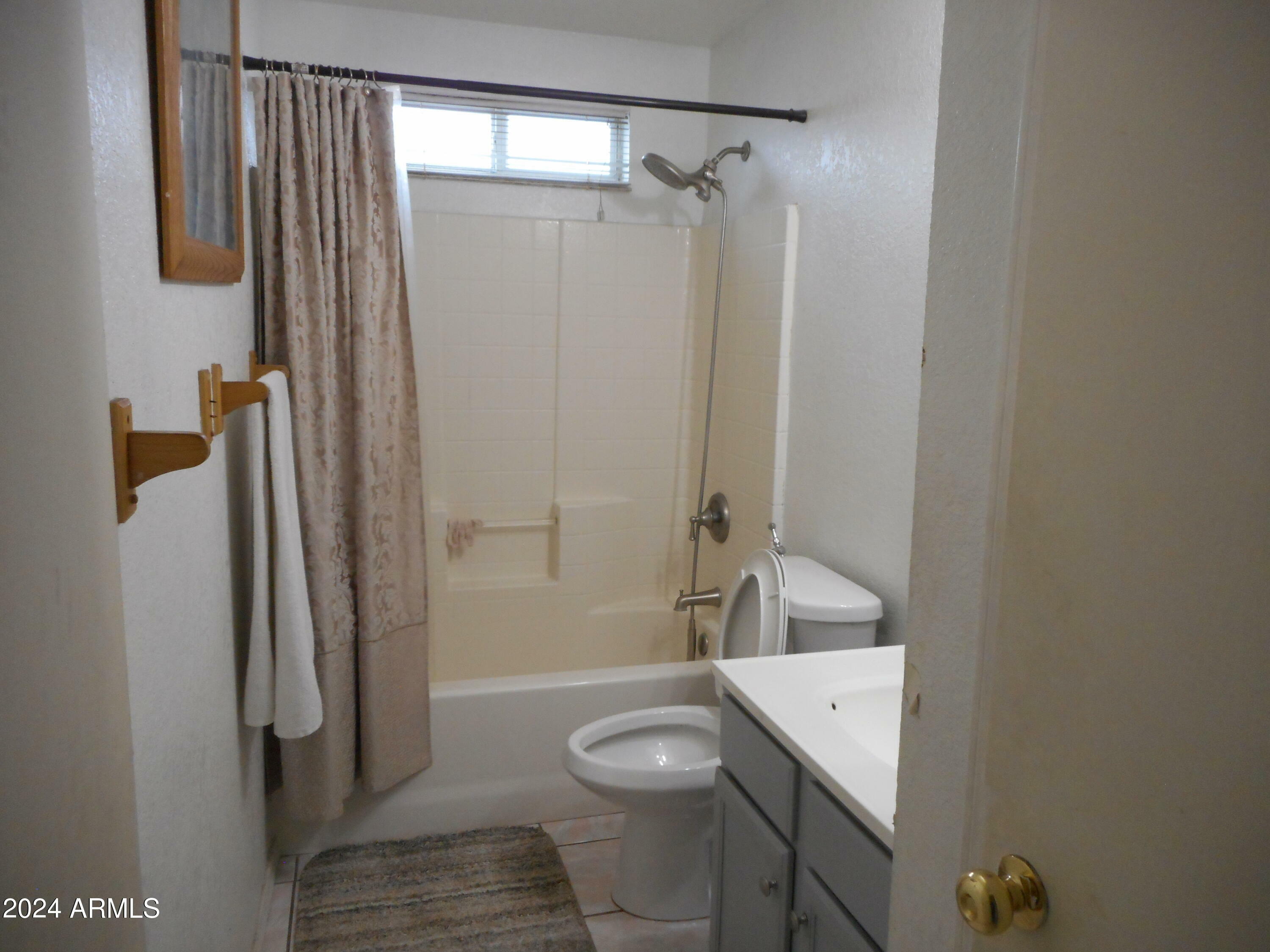 Property Photo: 1403 W Alta Vista Road AZ 85041