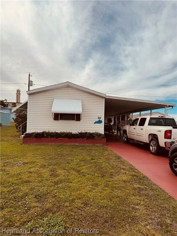 Property Photo:  24 Jackson Parkway  FL 33852 