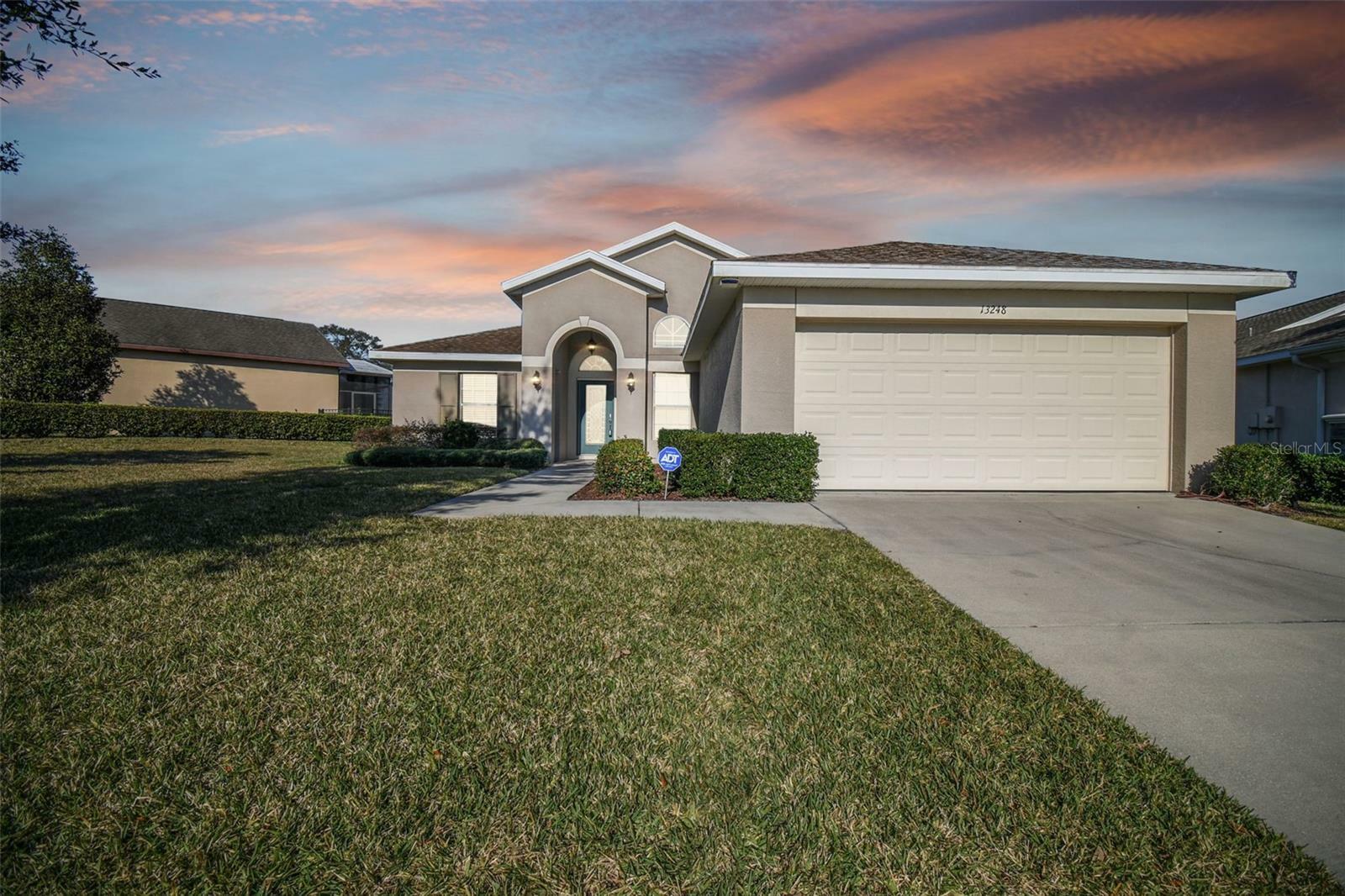 Property Photo:  13248 Chipout Lane  FL 34669 