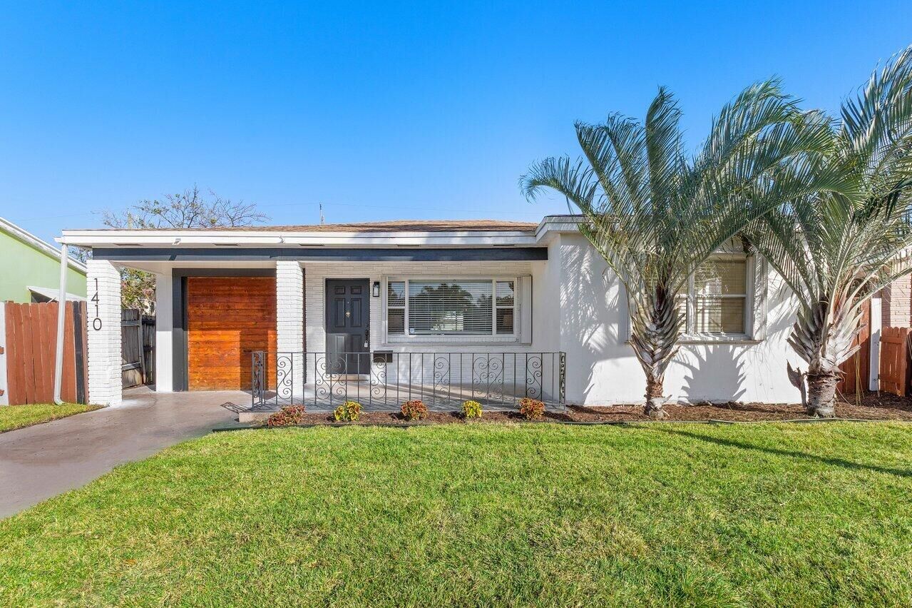 Property Photo:  1410 N M Street  FL 33460 