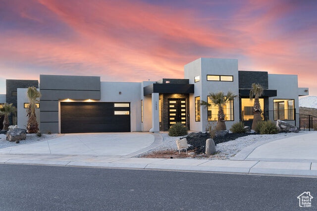 Property Photo: 1560 W Torrey Pines Rd UT 84737
