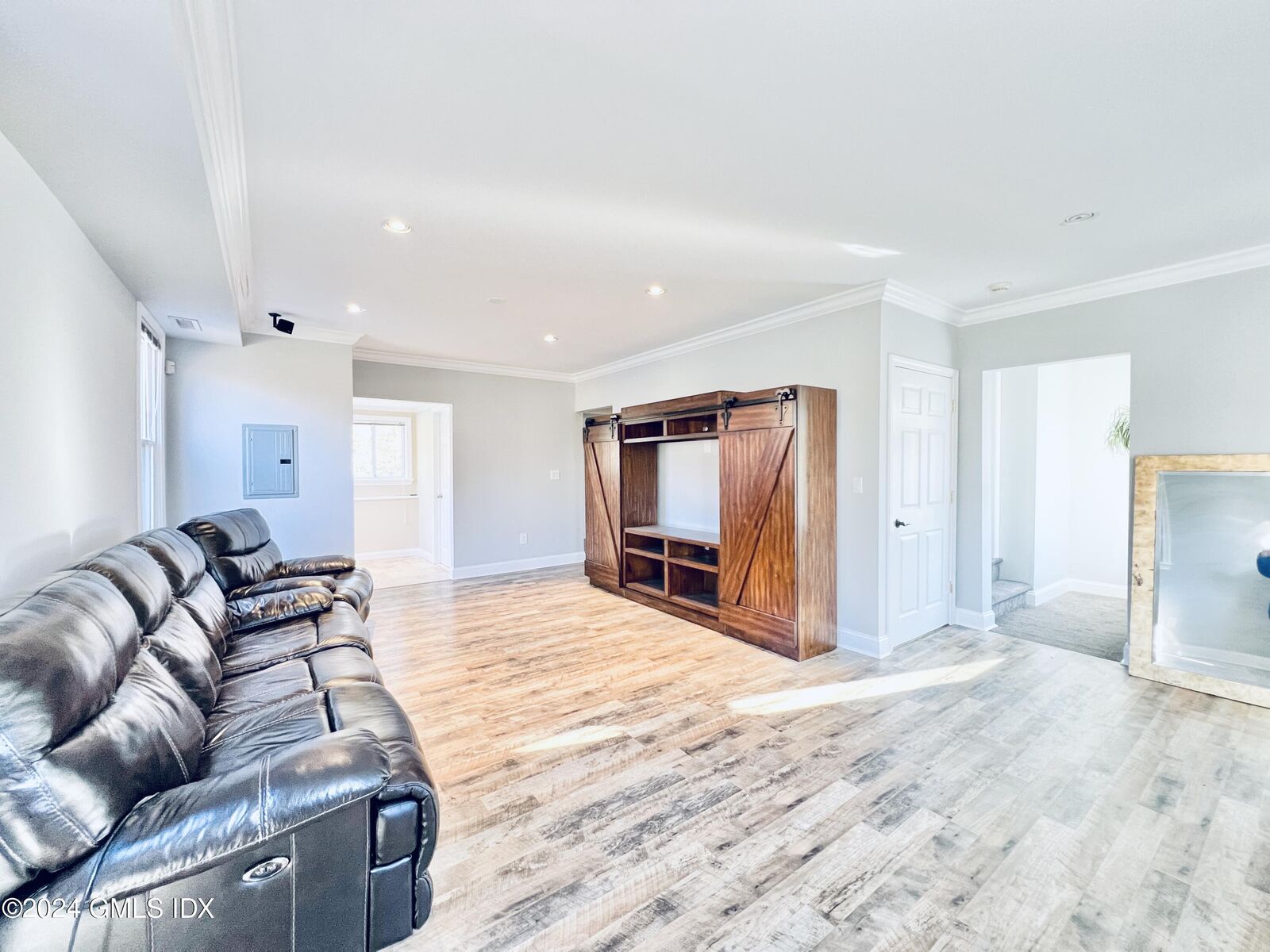 Property Photo:  30 Riversville Road 1  CT 06831 