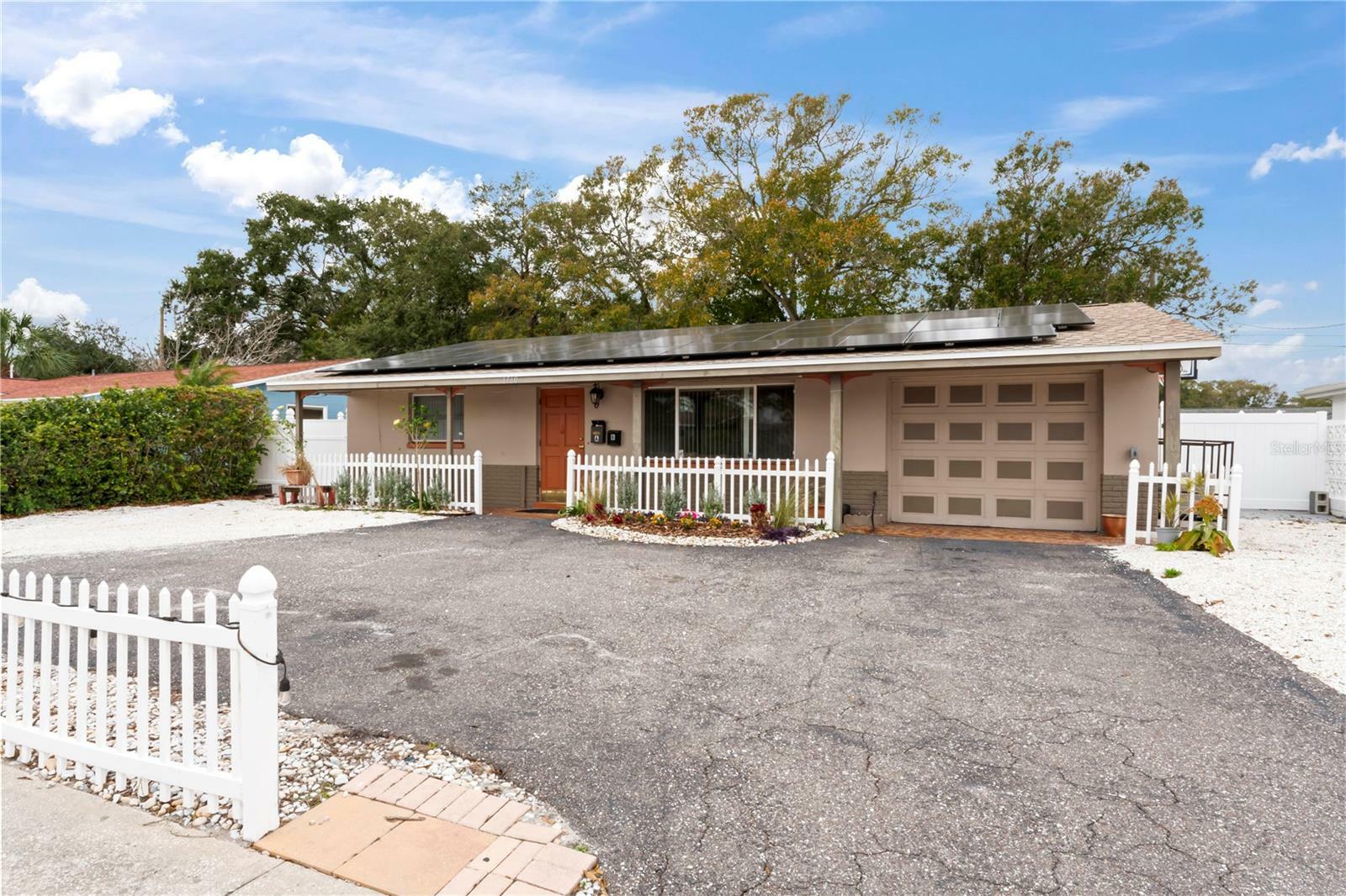 Property Photo: 1760 58th Street N FL 33710