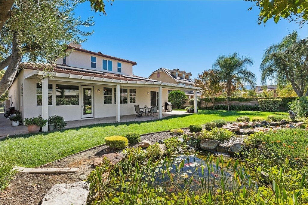 Property Photo:  43917 Country Ridge Court  CA 92592 