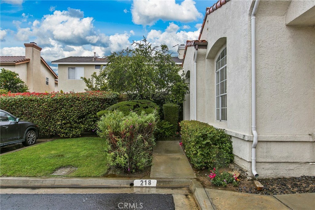 Property Photo:  218 Saint Moritz Court  CA 92870 