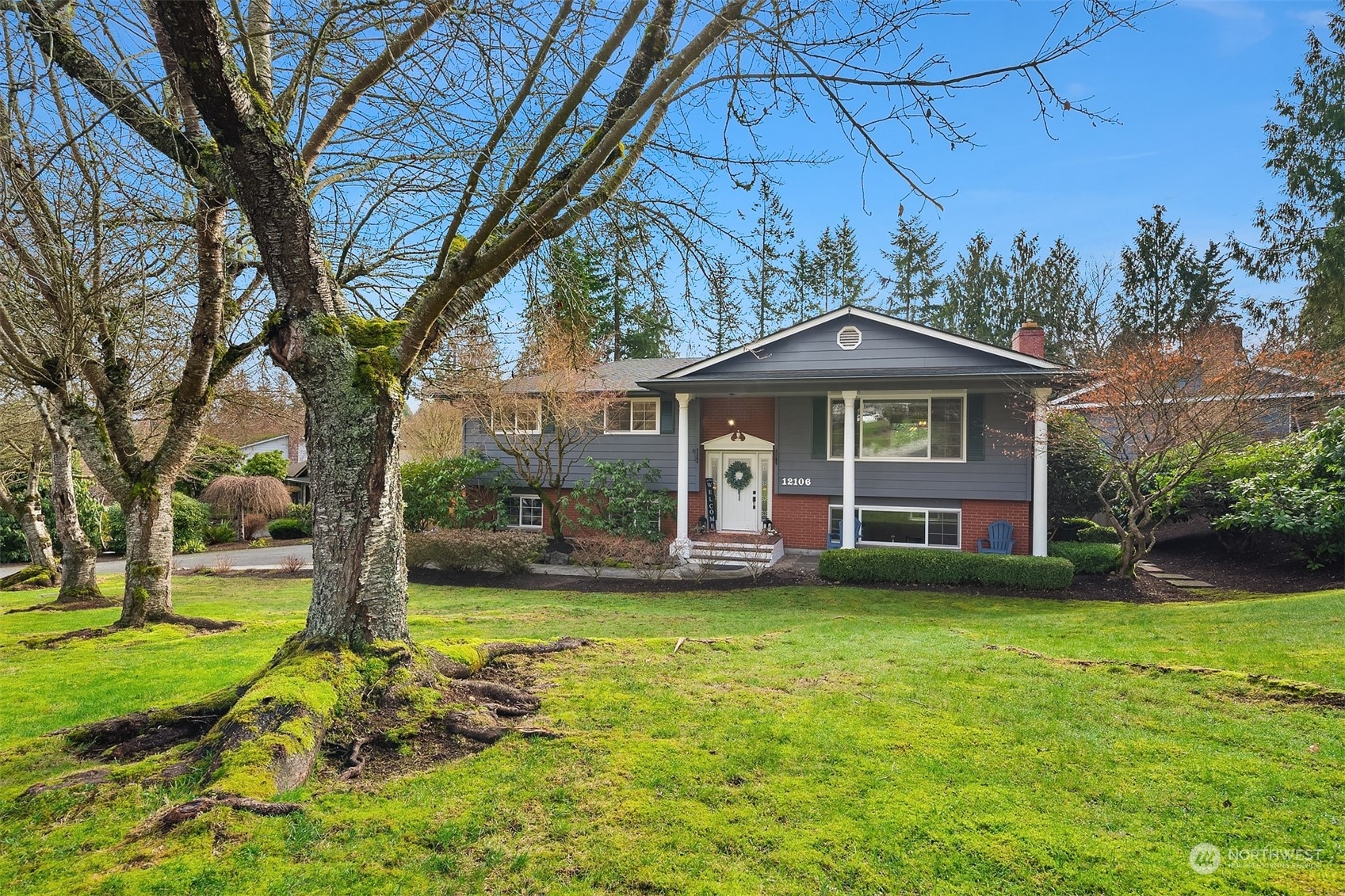 Property Photo: 12106 11th Place SE WA 98258