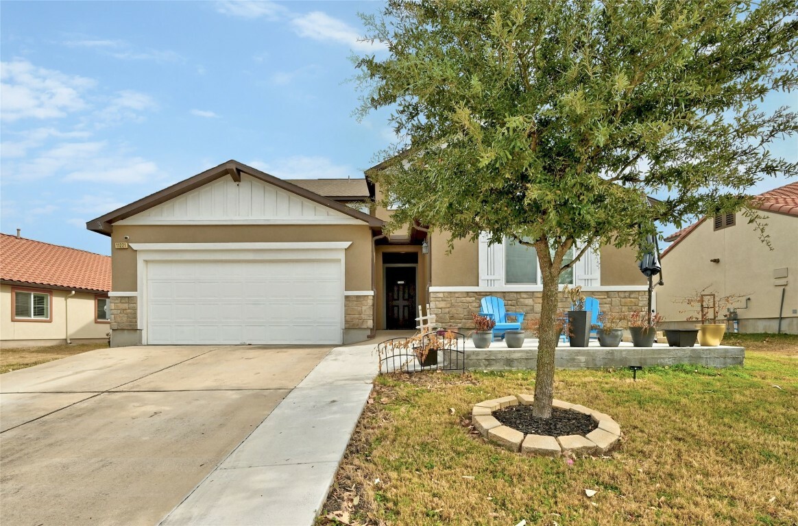 Property Photo:  11221 Mickelson Drive  TX 78747 