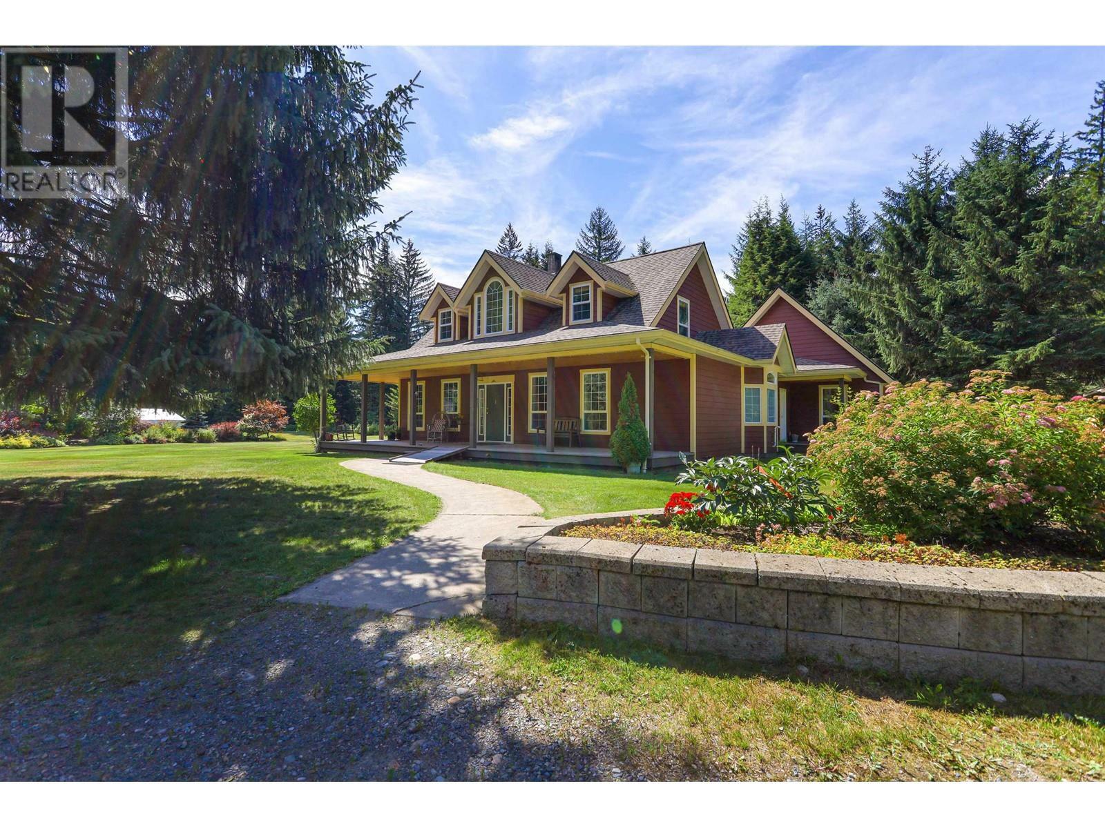 Property Photo:  499 Quatsino Boulevard  BC V8C 2G6 