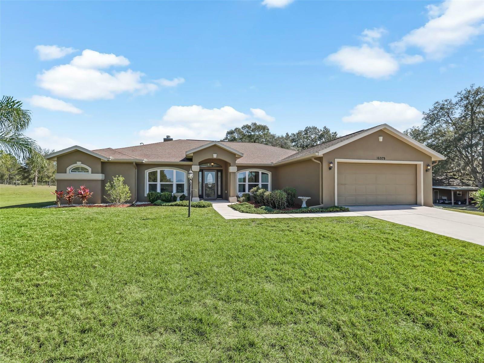 Property Photo:  16979 SE 160th Avenue Road  FL 32195 