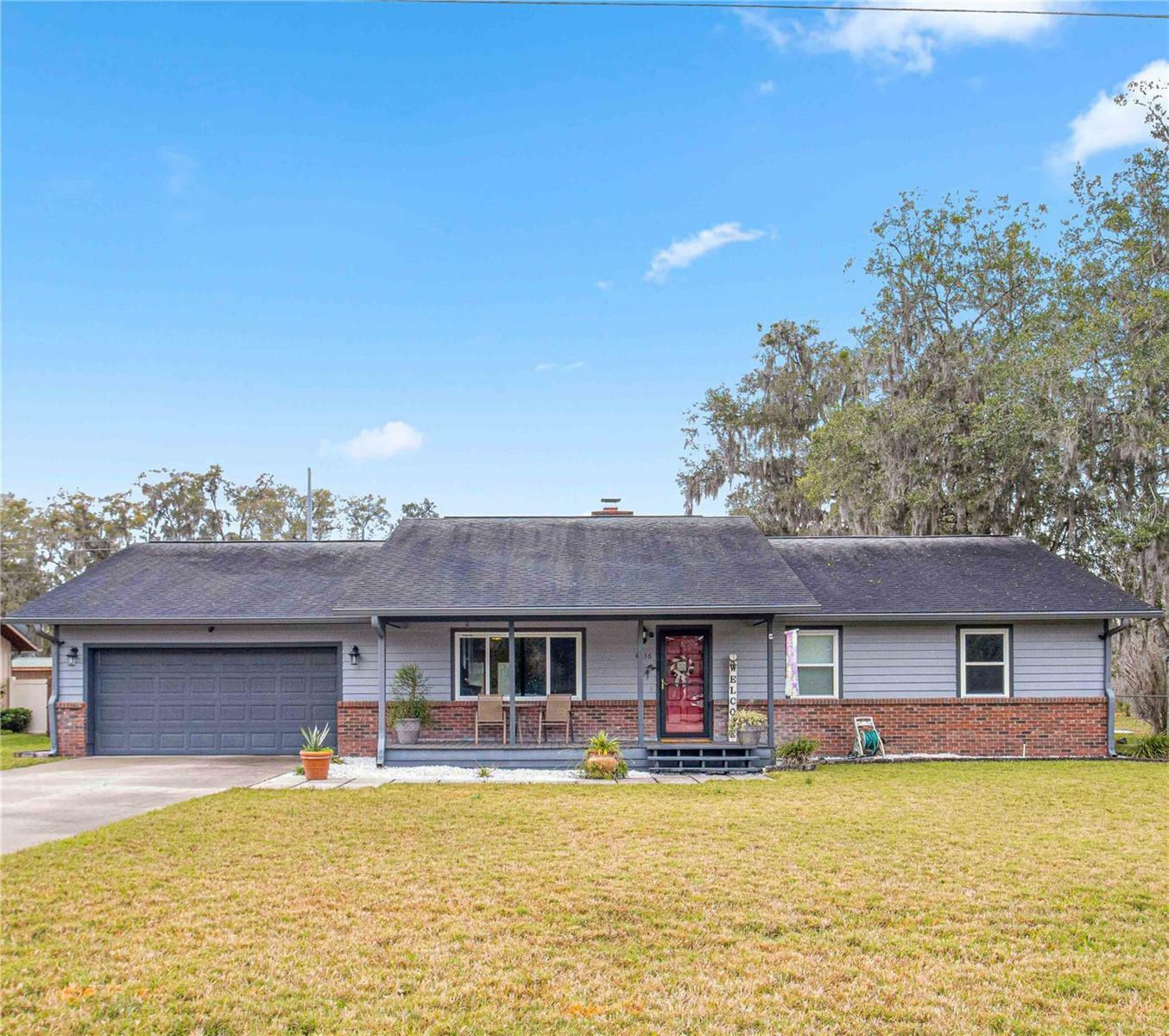 Property Photo:  4936 SE 37th Court  FL 34480 