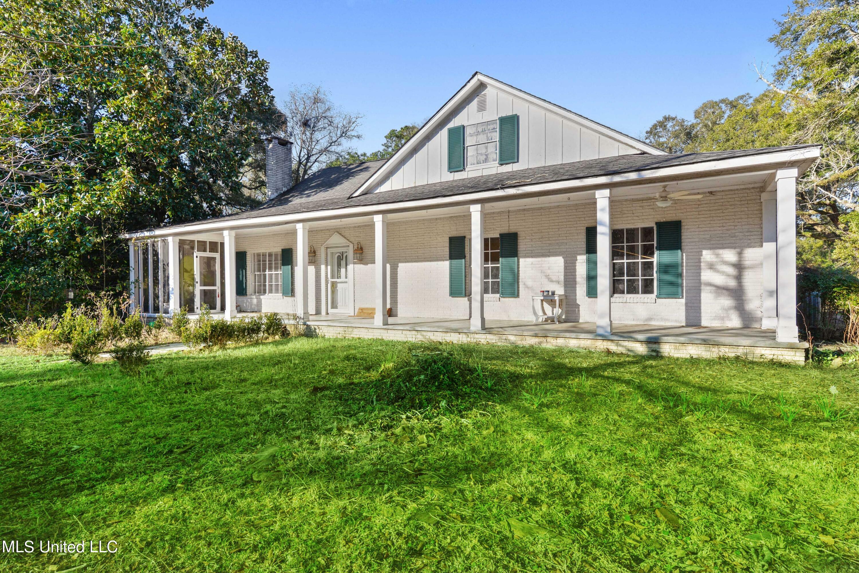 Property Photo:  2421 Orrell Drive  MS 39553 