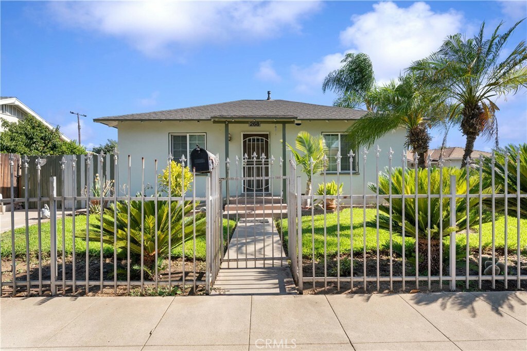 Property Photo:  268 E Magnolia Street  CA 91767 