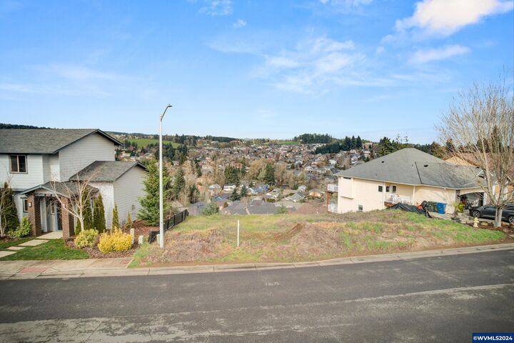 Property Photo: 2585 Dalke Ridge Dr NW OR 97304