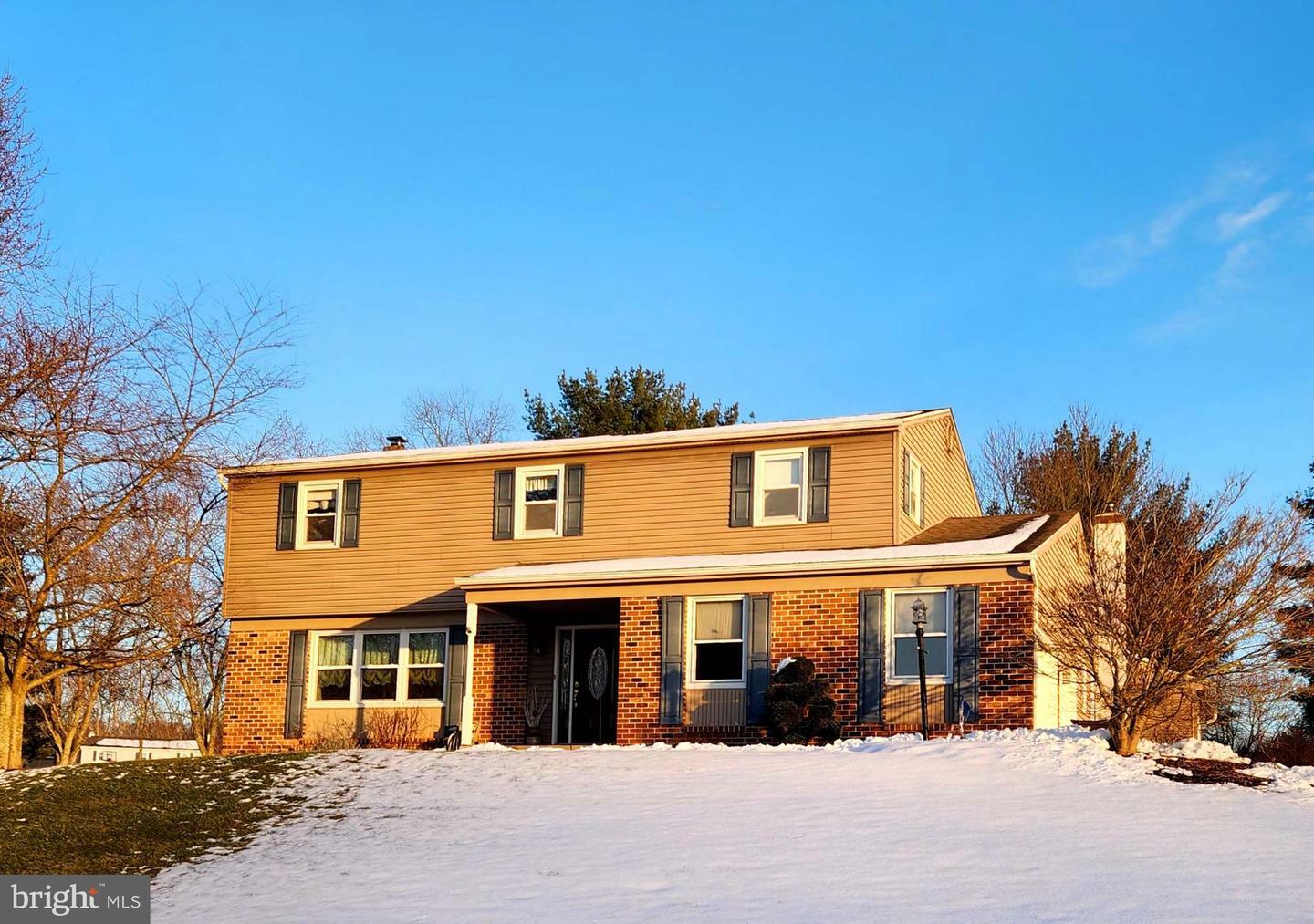 Property Photo:  1868 Rampart Lane  PA 19446 