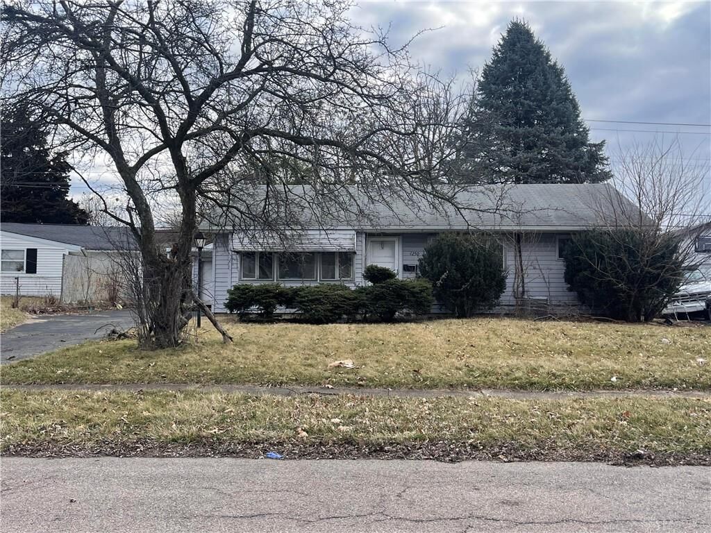 Property Photo: 4250 Saylor Street OH 45416