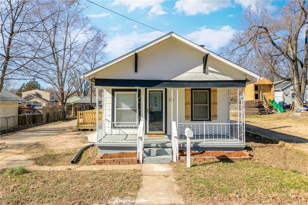Property Photo: 212 S Rogers Street MO 64050