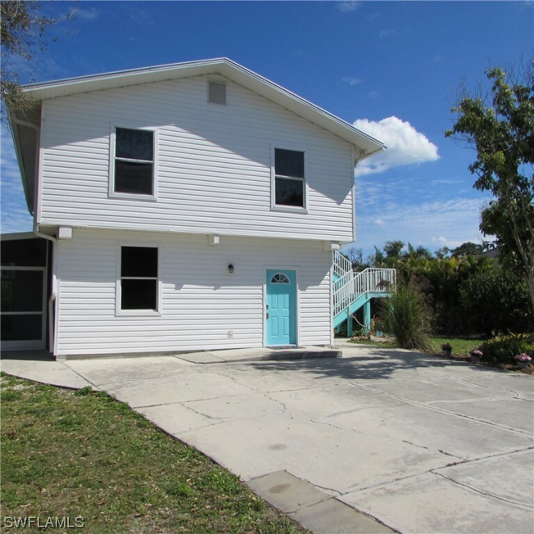 Property Photo:  8628 Yukon Court  FL 33956 