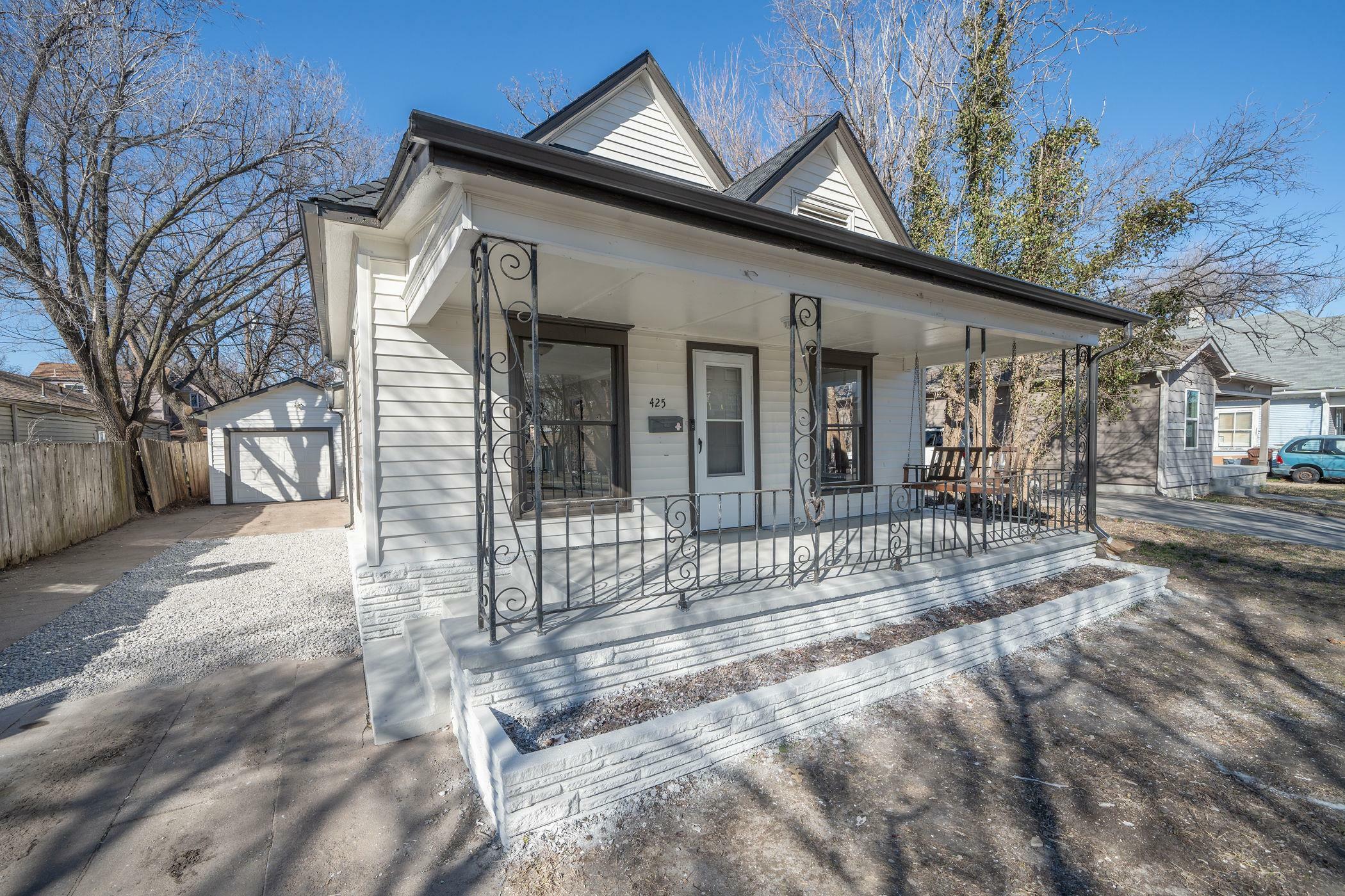 Property Photo:  425 S Sycamore  KS 67213 