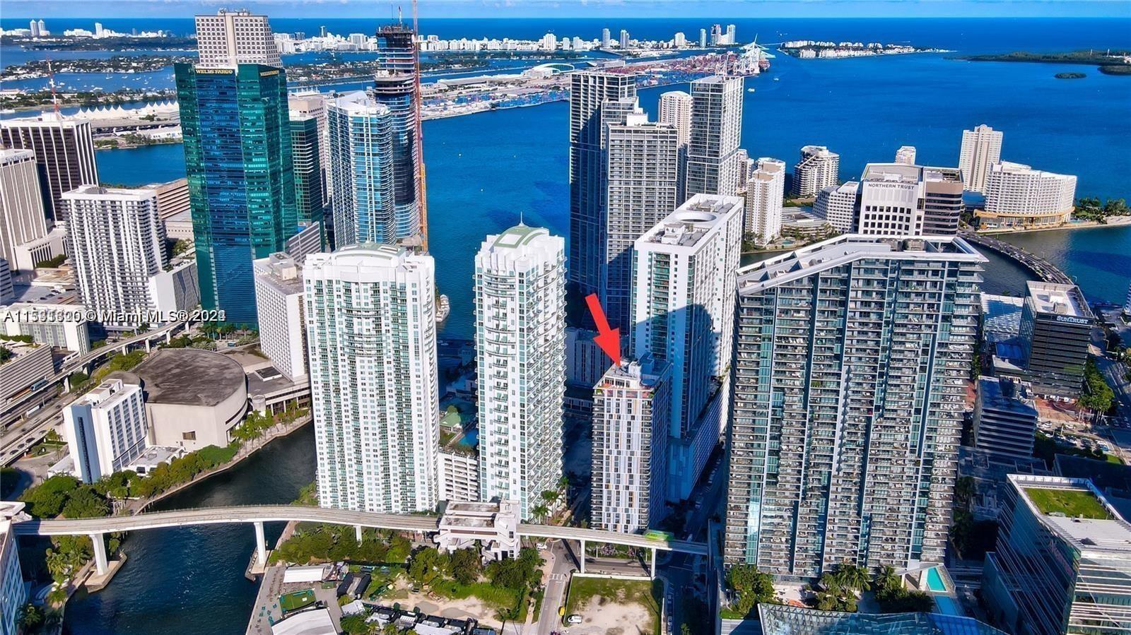 Property Photo:  31 SE 6th St 505  FL 33131 