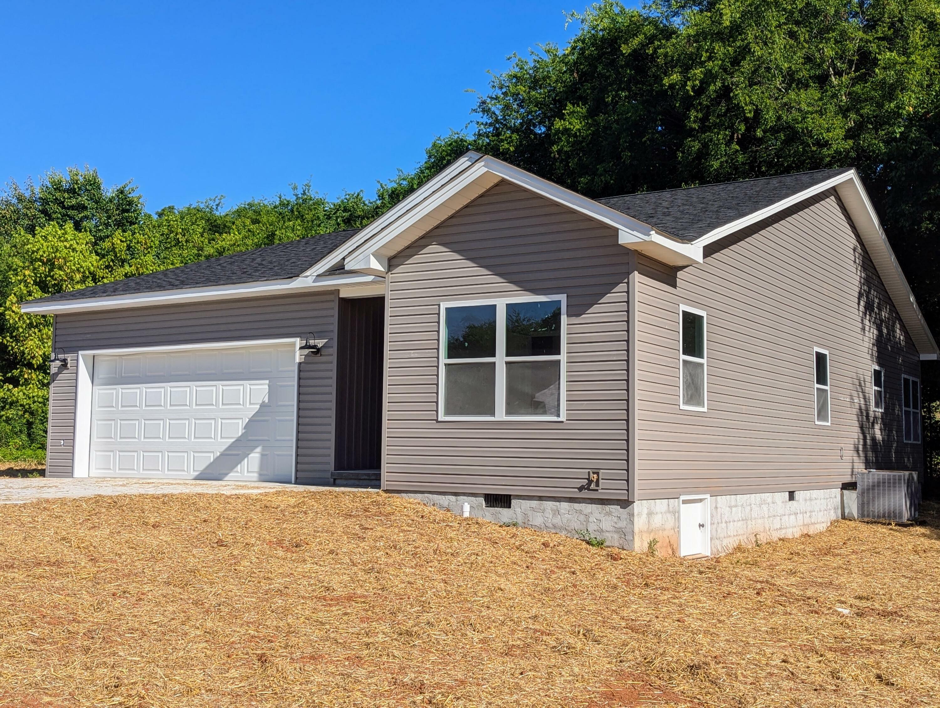 Property Photo: 126 River Lane TN 37325
