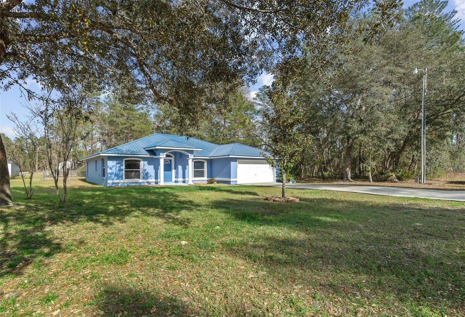 Property Photo:  5247 SW 165th Street Road  FL 34473 