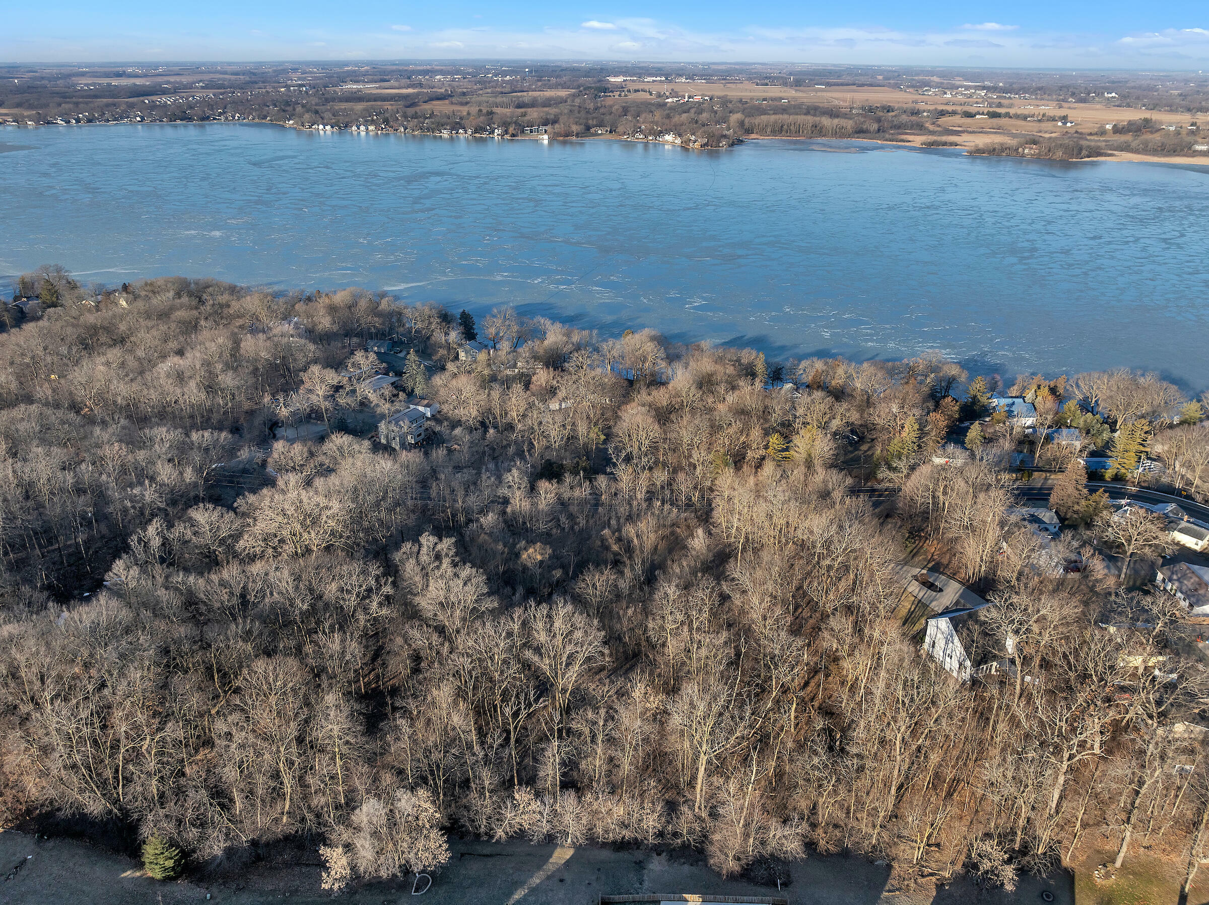 Property Photo:  2020 E Lake Shore Dr  WI 53181 