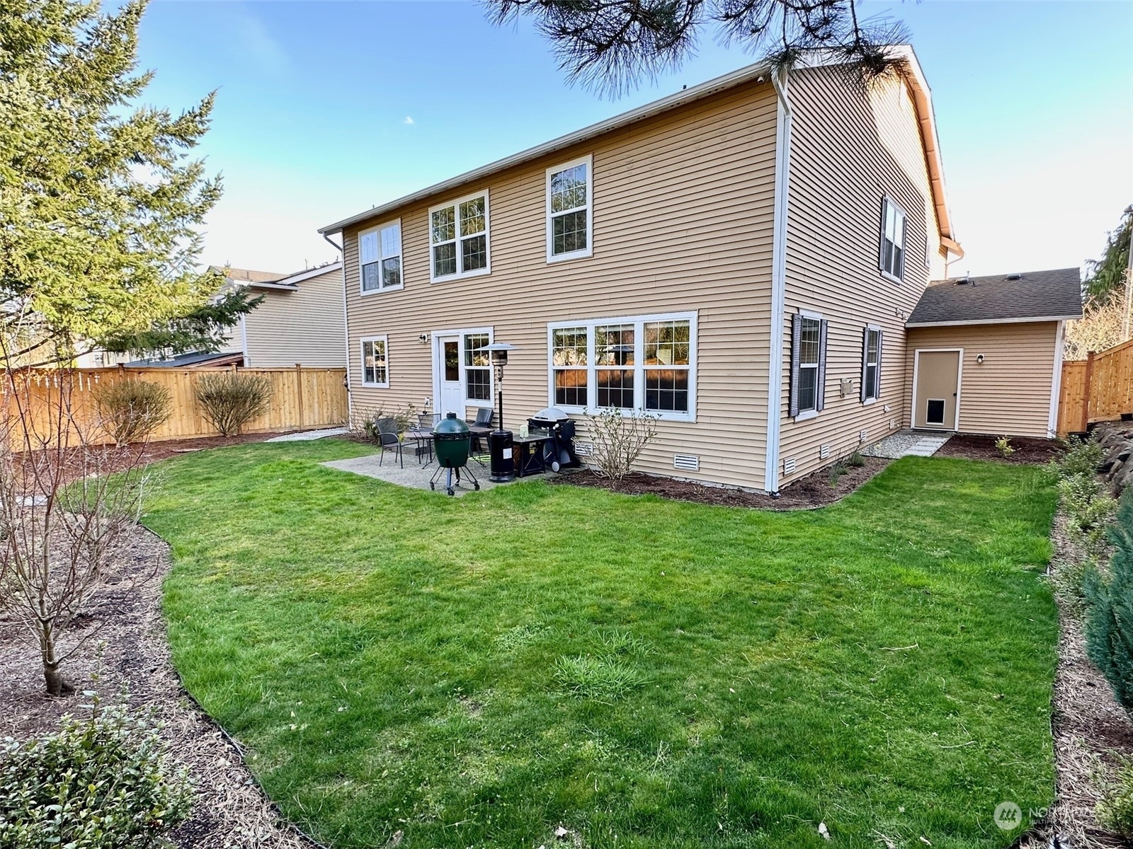 Property Photo:  24902 SE 20th Court  WA 98075 