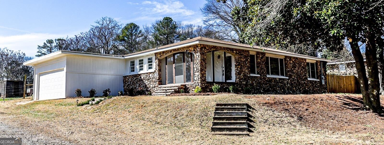 Property Photo: 578 SE Mountain View Road GA 30161