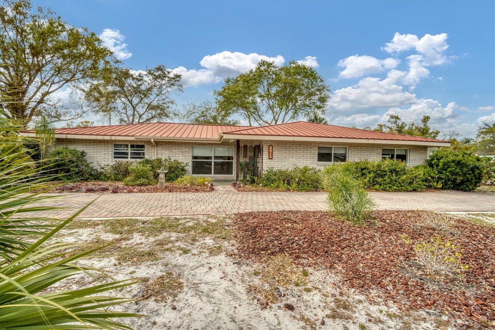 3318 Fair Oaks Place  Sarasota FL 34239 photo