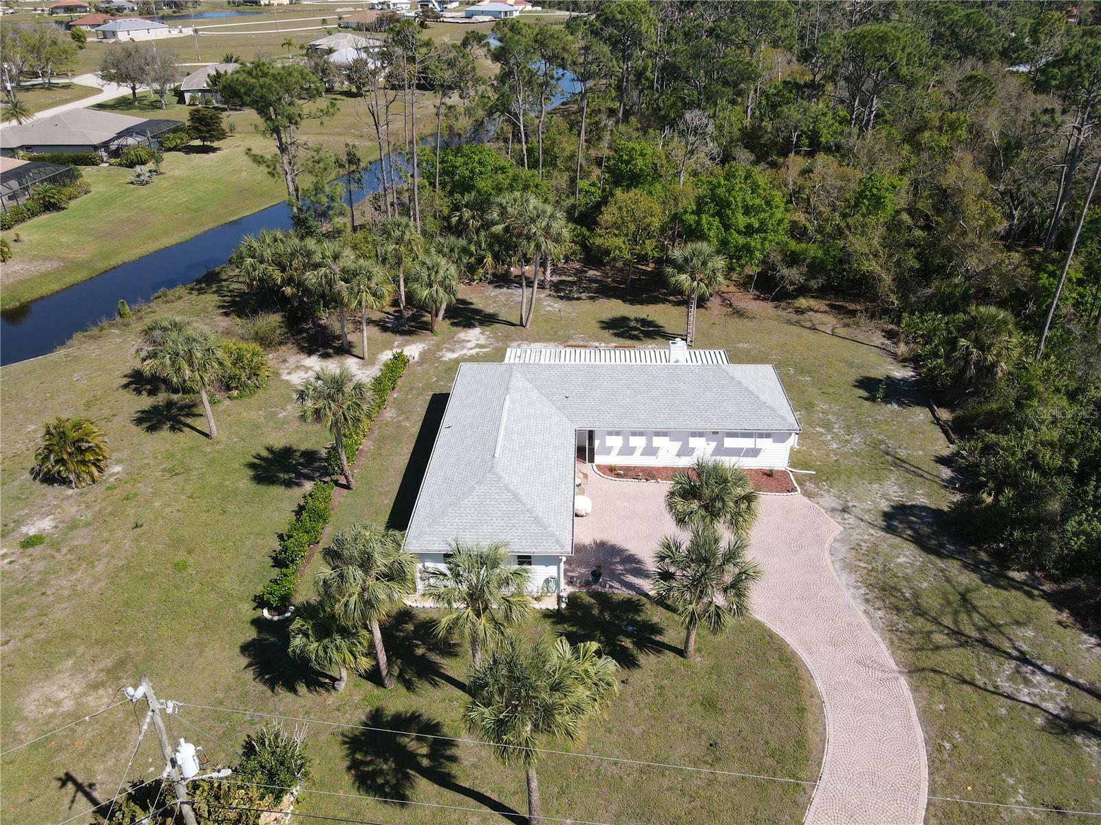 Property Photo:  17506 Cape Horn Boulevard  FL 33955 