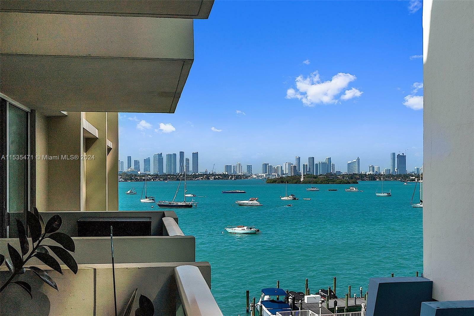 Property Photo: 1200 West Ave 423 FL 33139