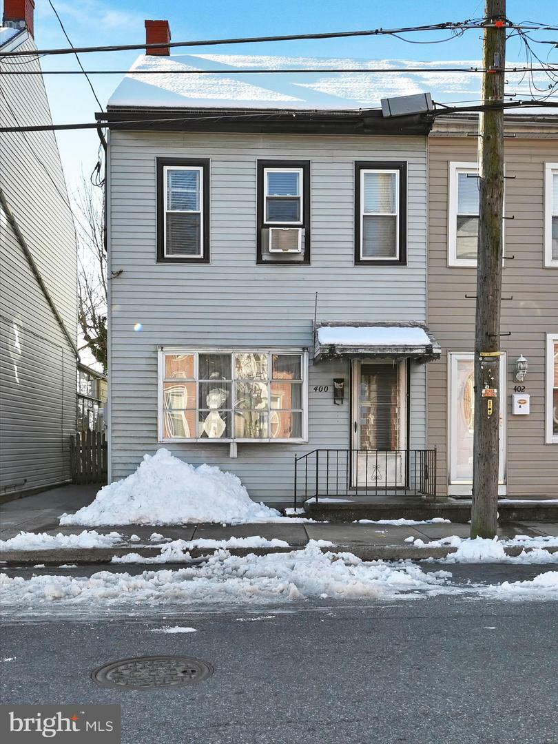 Property Photo: 400 Canal Street PA 17046