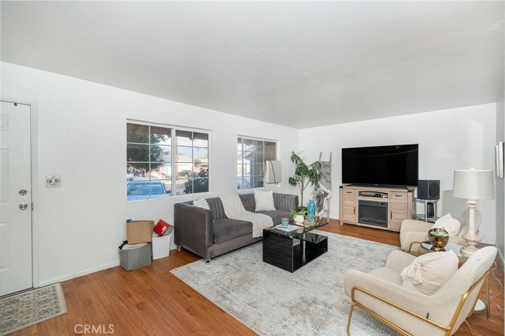 Property Photo:  409 W. Etiwanda Avenue  CA 92376 