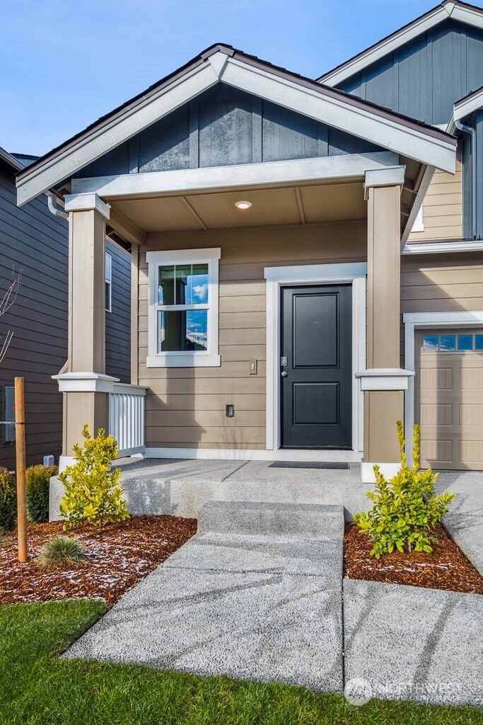 Property Photo:  1707 Moran Avenue Wh 24  WA 98290 