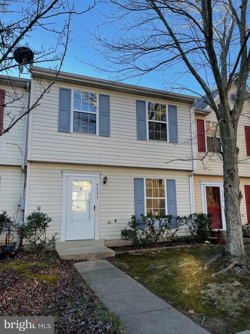 Property Photo:  45277 Keyport Court  MD 20619 