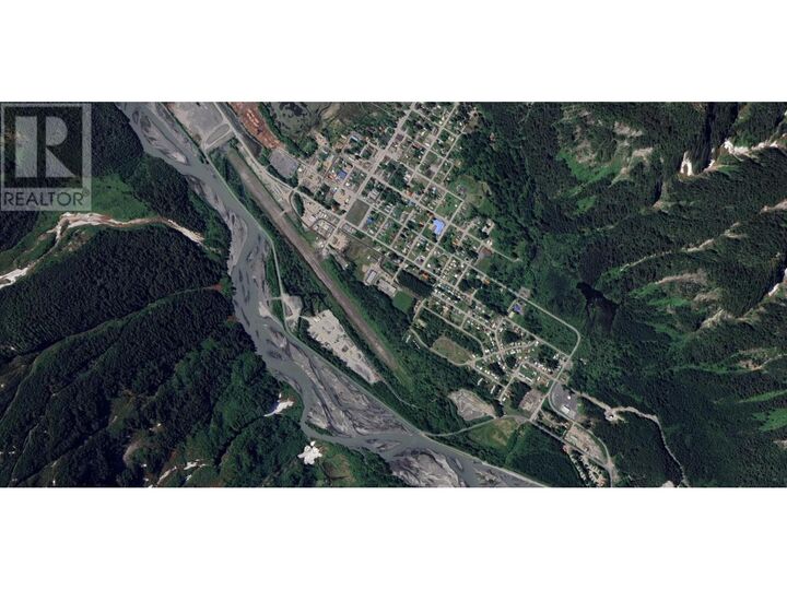Property Photo:  519 8th Avenue  BC V5V 1G3 