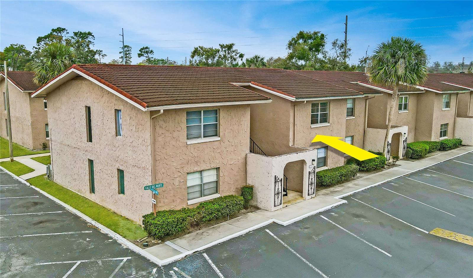Property Photo: 1158 Calle Del Norte C FL 32707