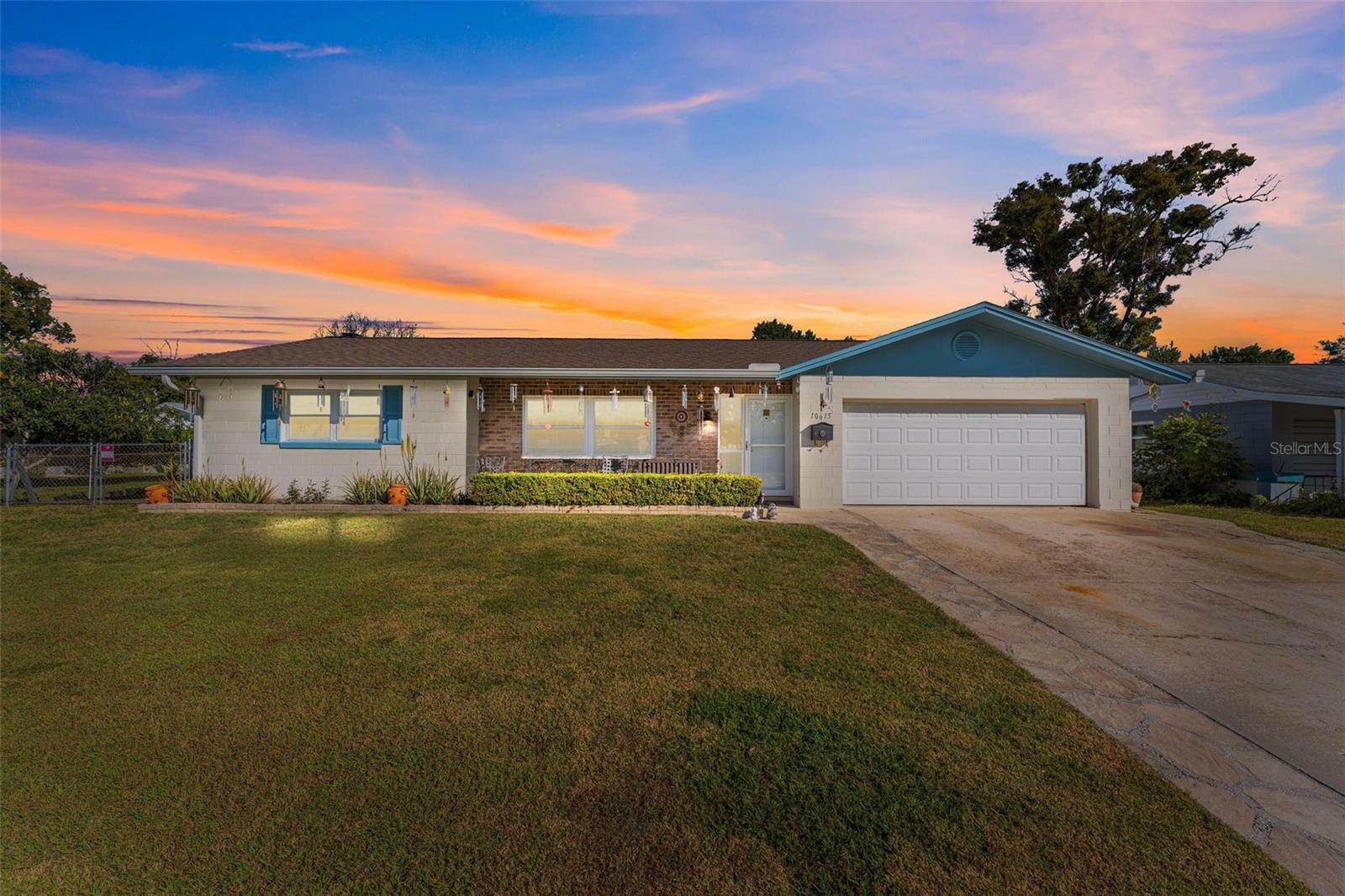 Property Photo:  10615 Eastview Drive  FL 32825 