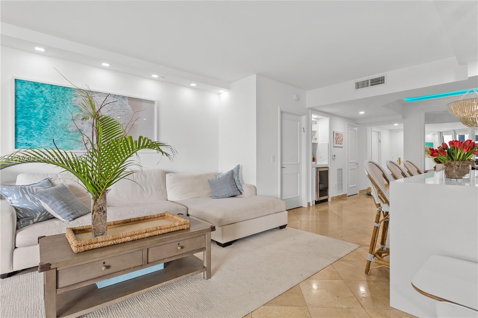Property Photo:  4779 Collins Ave 3504  FL 33140 