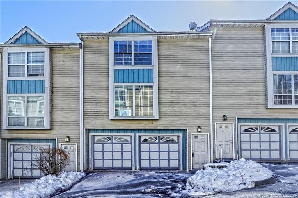 Property Photo: 1014 Campbell Avenue 11 CT 06516