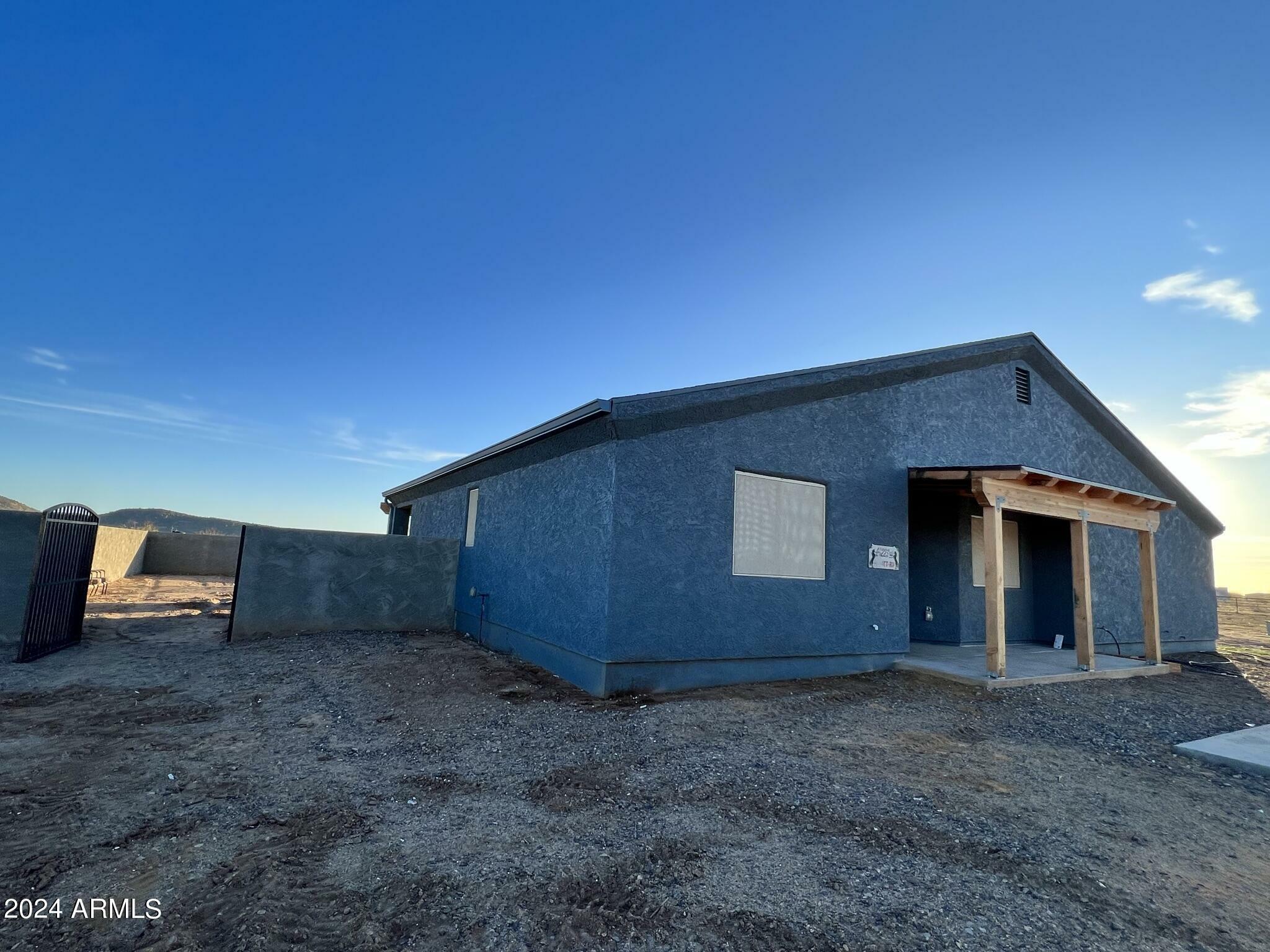 Property Photo:  46223 W Abbott Road  AZ 85390 