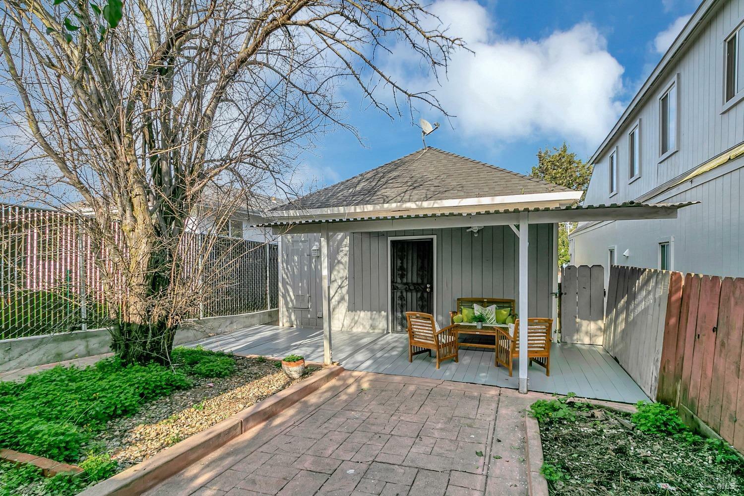 Property Photo:  509 Porter Street  CA 94590 