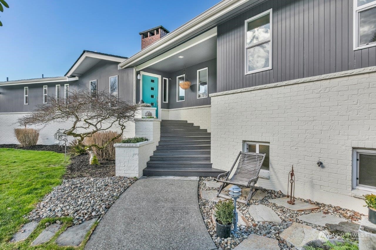 Property Photo:  17170 Sealawn Drive  WA 98026 