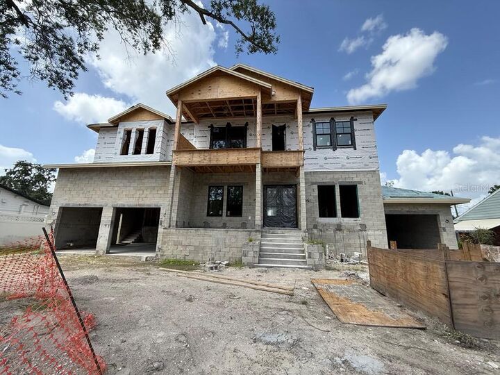 Property Photo: 567 Luzon Avenue FL 33606
